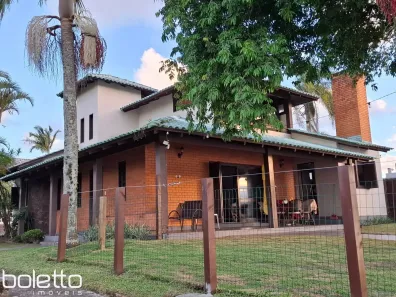 Casa com 3 Quartos à venda, 259m² no Torres, Torres