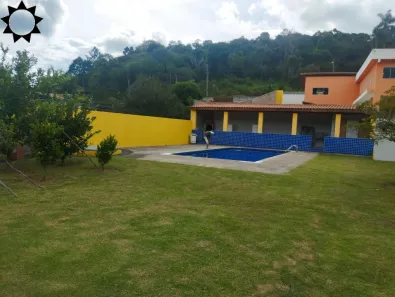 Fazenda/Sítio com 3 Quartos à venda, 350m² no Vargem do Salto, Ibiúna