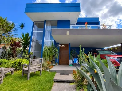 Casa com 3 Quartos à venda, 246m² no Pântano do Sul, Florianópolis