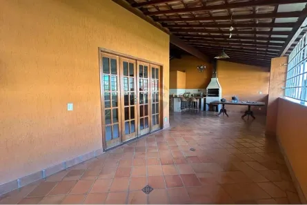 Casa com 3 Quartos à venda, 172m² no Centro, Muriaé