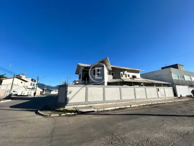 Casa com 5 Quartos à venda, 450m² no Pagani, Palhoça