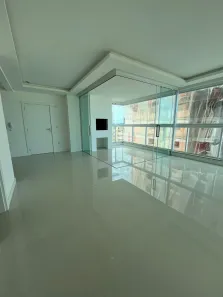 Apartamento com 3 Quartos à venda, 115m² no Meia Praia, Itapema