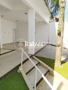 Casa com 3 Quartos à venda, 173m² no Osvaldo Rezende, Uberlândia