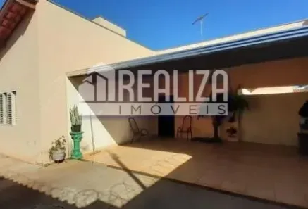 Casa com 3 Quartos à venda, 180m² no Parque das Américas, Uberaba