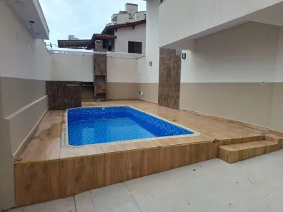 Casa de Condomínio com 2 Quartos à venda, 88m² no Mirim, Praia Grande