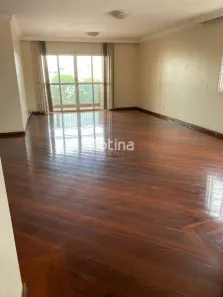 Apartamento com 3 Quartos à venda, 175m² no Martins, Uberlândia