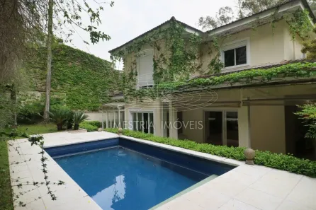 Casa de Condomínio com 4 Quartos à venda, 440m² no Jardim Leonor, São Paulo
