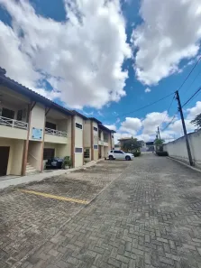 Apartamento com 3 Quartos para alugar, 72m² no Coaçu, Fortaleza