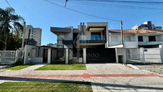 Casa com 4 Quartos à venda, 461m² no Centro, Guaratuba