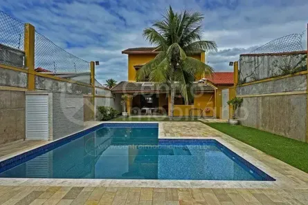 Casa com 3 Quartos à venda, 222m² no Parque Balneario Oasis, Peruíbe