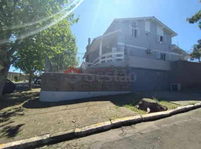 Sobrado com 3 Quartos à venda, 215m² no São José, Canoas