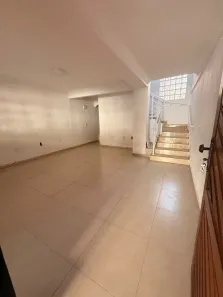 Sobrado com 3 Quartos para alugar, 180m² no Vila Floresta, Santo André