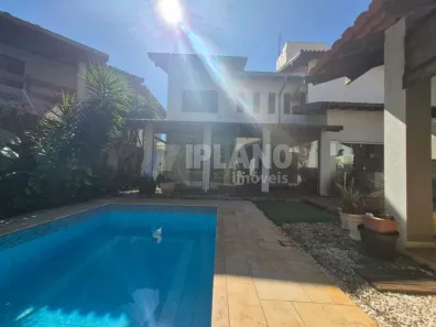 Sobrado com 3 Quartos para venda ou aluguel, 333m² no Parque Faber Castell I, São Carlos