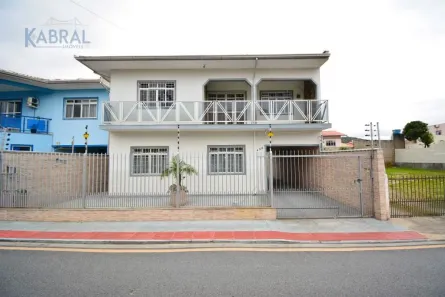 Casa com 4 Quartos à venda, 140m² no Ponte do Imaruim, Palhoça