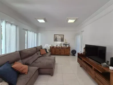 Casa de Condomínio com 3 Quartos para alugar, 180m² no Castelo, Tremembé