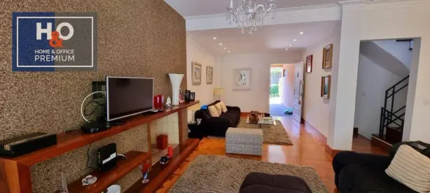 Casa de Condomínio com 3 Quartos à venda, 320m² no Jardim Viana, São Paulo