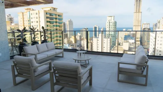 Apartamento com 3 Quartos à venda, 117m² no Meia Praia, Itapema