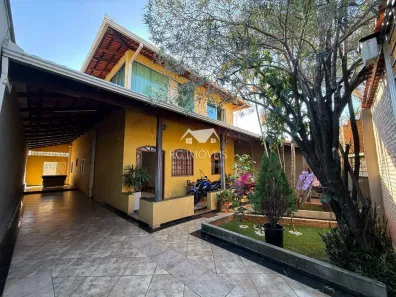 Casa com 4 Quartos à venda, 276m² no Niterói, Betim