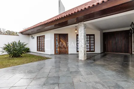 Casa com 4 Quartos à venda, 300m² no Santa Cândida, Curitiba
