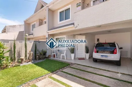 Sobrado com 3 Quartos à venda, 138m² no Capão da Imbuia, Curitiba