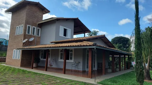 Fazenda/Sítio com 4 Quartos à venda, 245m² no Azurita, Mateus Leme