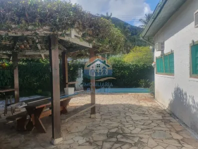 Casa com 5 Quartos à venda, 300m² no Sumaré, Caraguatatuba