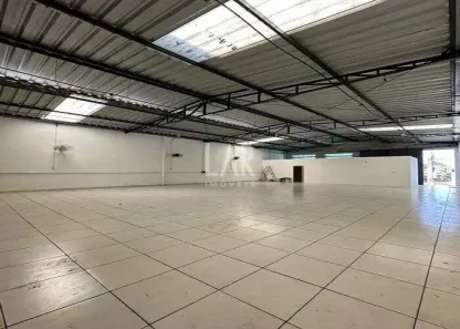 Galpão/Depósito/Armazém à venda, 330m² no Céu Azul, Belo Horizonte