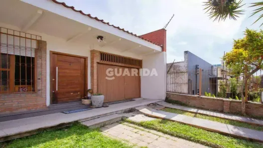 Casa com 3 Quartos para alugar, 150m² no Jardim Botânico, Porto Alegre