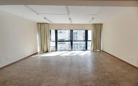 Ponto Comercial para alugar, 73m² no Centro Histórico, Porto Alegre