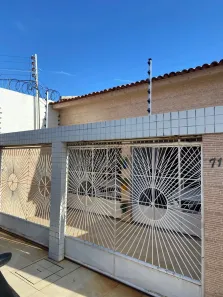 Casa com 5 Quartos à venda, 306m² no Treze de Julho, Aracaju