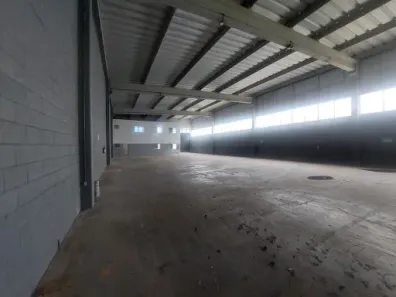 Galpão/Depósito/Armazém à venda, 750m² no Rio Abaixo, Jacareí