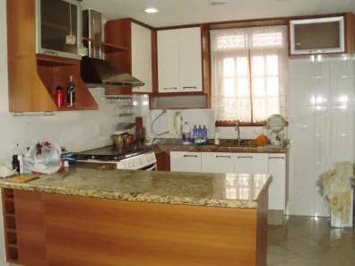 Sobrado com 3 Quartos à venda, 182m² no Jardim Peri, São Paulo