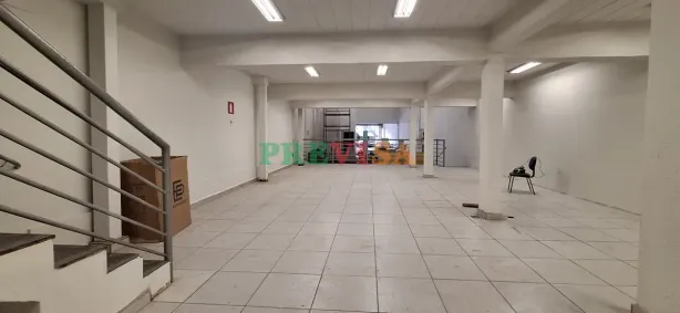 Ponto Comercial para alugar, 220m² no Sagrada Família, Belo Horizonte