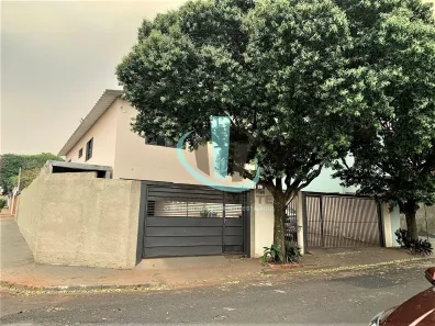 Casa com 3 Quartos à venda, 147m² no Centro, Araraquara