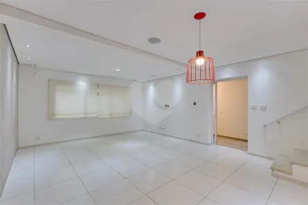 Sobrado com 4 Quartos à venda, 250m² no Campo Belo, São Paulo