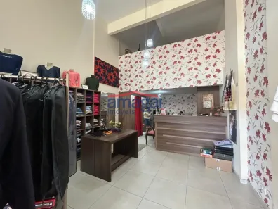 Sala Comercial à venda, 68m² no Centro, Jacareí