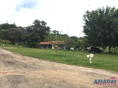 Fazenda/Sítio com 3 Quartos à venda, 1670m² no Jardim Colônia, Jacareí