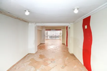 Ponto Comercial à venda, 330m² no Centro, Curitiba