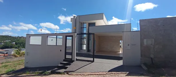 Casa de Condomínio com 3 Quartos à venda, 220m² no Setor Habitacional Arniqueira, Brasília