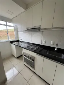 Apartamento com 2 Quartos para alugar, 43m² no Três Poços, Volta Redonda