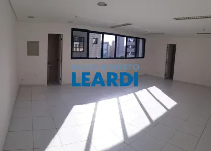 Sala Comercial à venda, 44m² no Vila Clementino, São Paulo
