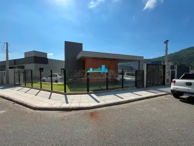 Casa com 3 Quartos à venda, 360m² no Córrego Grande, Florianópolis