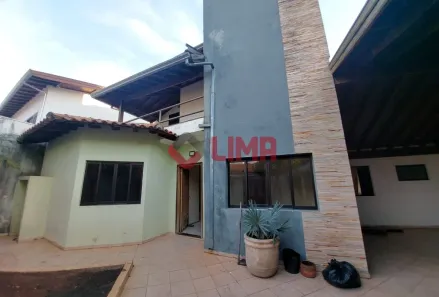 Casa com 4 Quartos para alugar, 250m² no Jardim Estoril, Bauru
