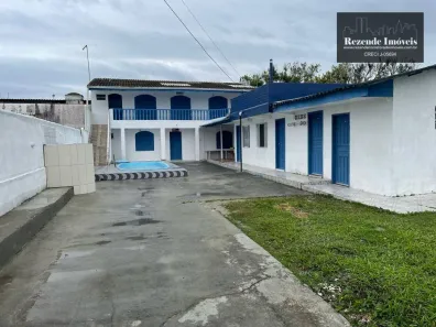 Sobrado com 6 Quartos à venda, 200m² no , Matinhos