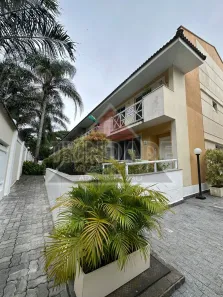 Casa de Condomínio com 3 Quartos à venda, 256m² no Recreio dos Bandeirantes, Rio de Janeiro