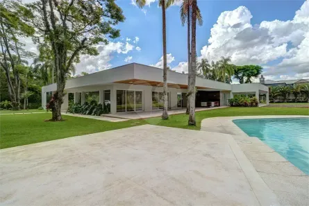 Casa de Condomínio com 4 Quartos para alugar, 867m² no Jardim dos Estados, São Paulo