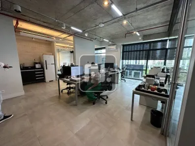 Sala Comercial à venda, 133m² no Vila Olímpia, São Paulo