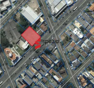 à venda, 980m² no Água Verde, Curitiba