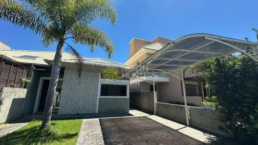 Sobrado com 3 Quartos à venda, 133m² no Cachoeira do Bom Jesus, Florianópolis