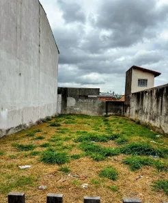 Lote/Terreno à venda, 135m² no Jardim Ana Rosa, Taubaté